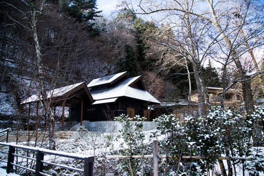 長野県駒ヶ根市　旅館「季澄香」　冬　雪景色